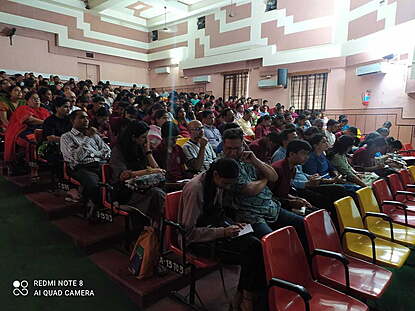 Guest lecture on How I cracked MHT CET exam by Neeraj Pendse